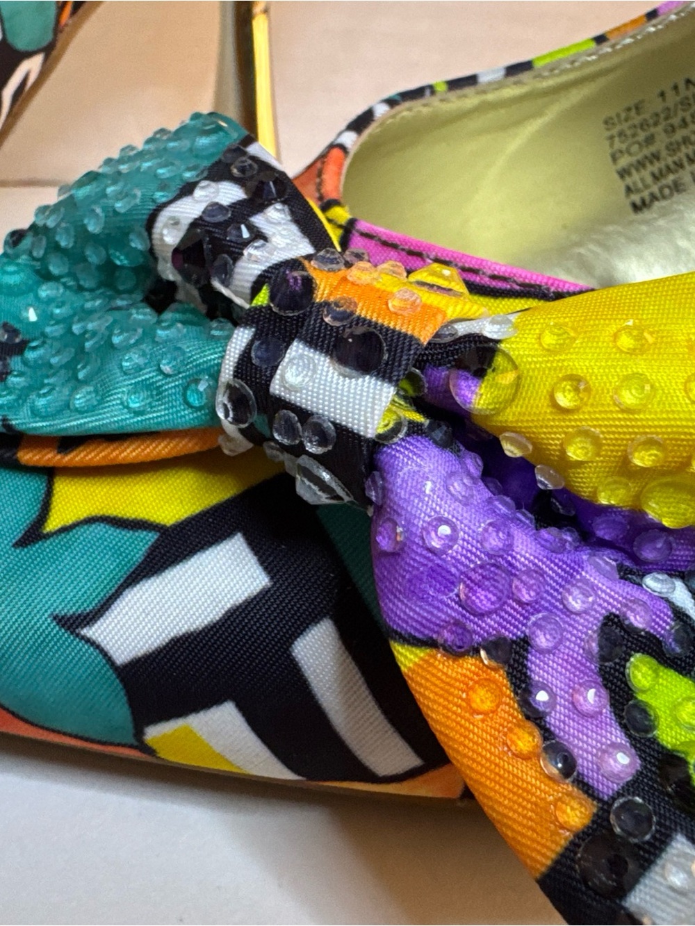 Women’s Colorful Bow-Accent Flats in Multicolor